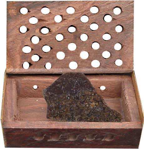 Scatola di legno contenente 5g di ambra vanigliata X3
