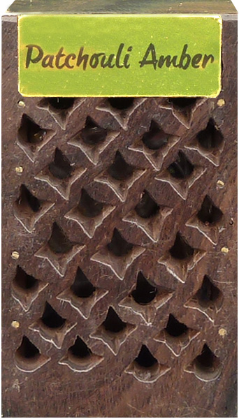 Scatola di legno contenente 5 g di patchouli ambrato X3