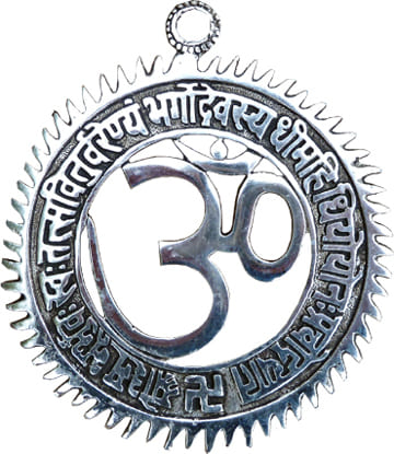 Om colore gayatri mantra in alluminio bianco 12,5 cm