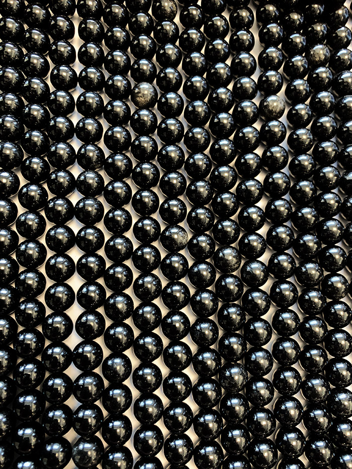Perline di Ossidiana nera A da 8mm su filo da 40cm