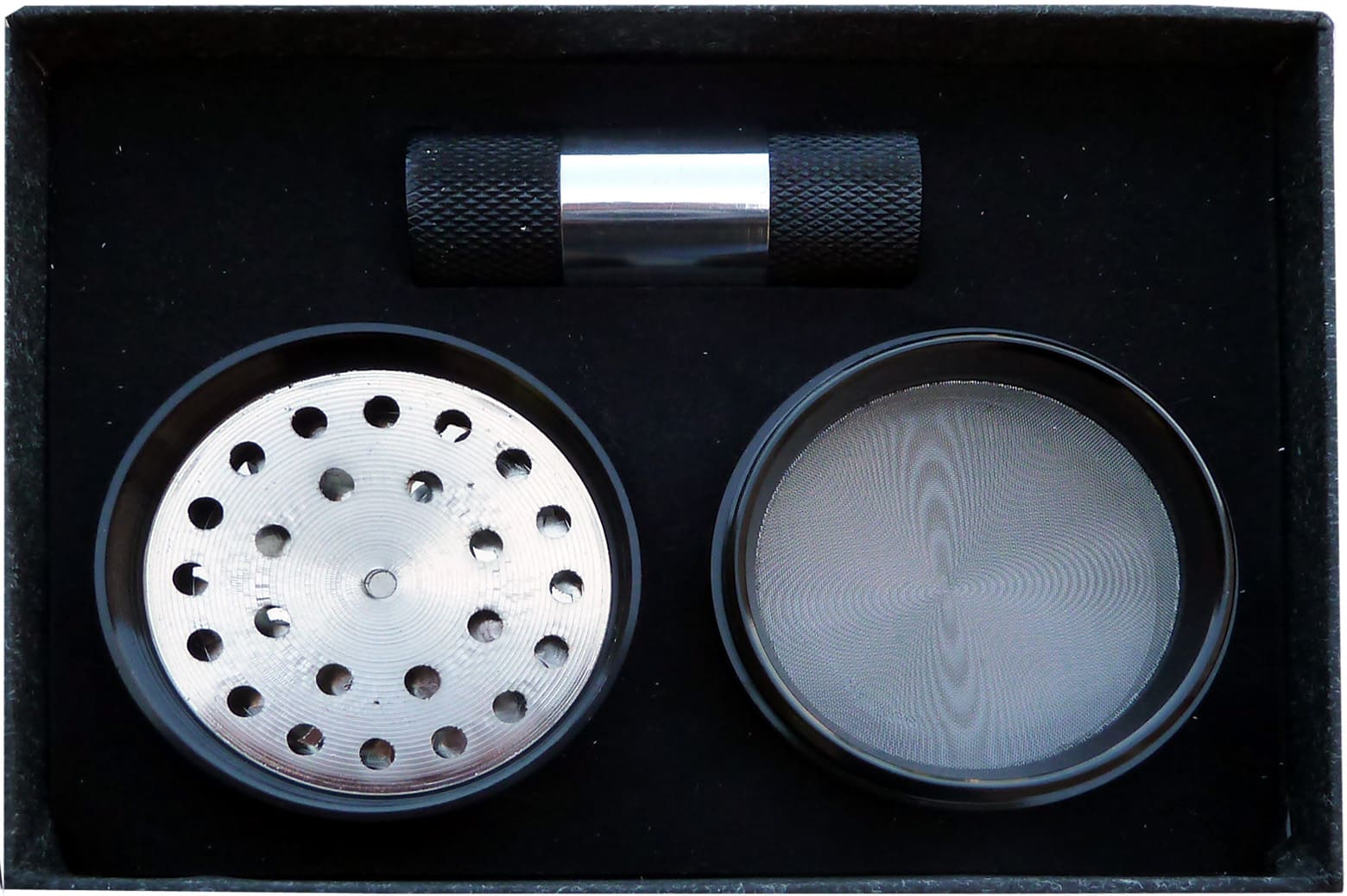 Impostare la smerigliatrice 4 parti 62mm e premere