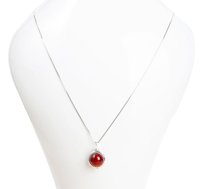 Collana in argento 925 con pendente a sfera in Agata Rossa A da 10 mm