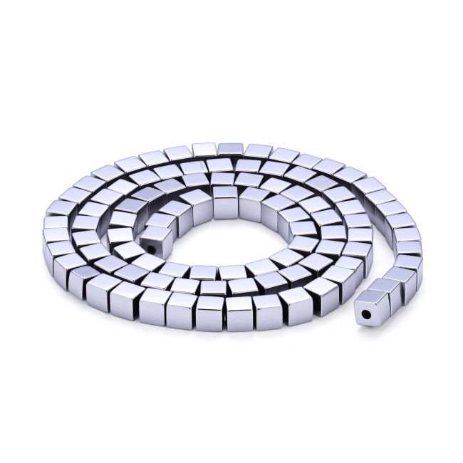 Perline distanziatrici quadrate in ematite argentata – 4×4 mm