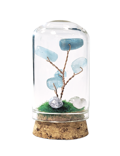 Piccolo albero della vita acquamarina sotto campana di vetro 5,8 cm