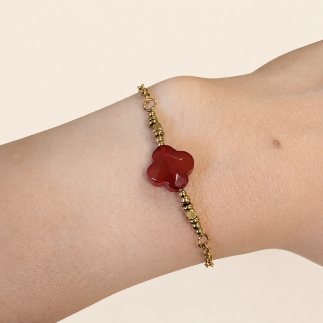 Bracciale Portafortuna in Corniola A – Trifoglio