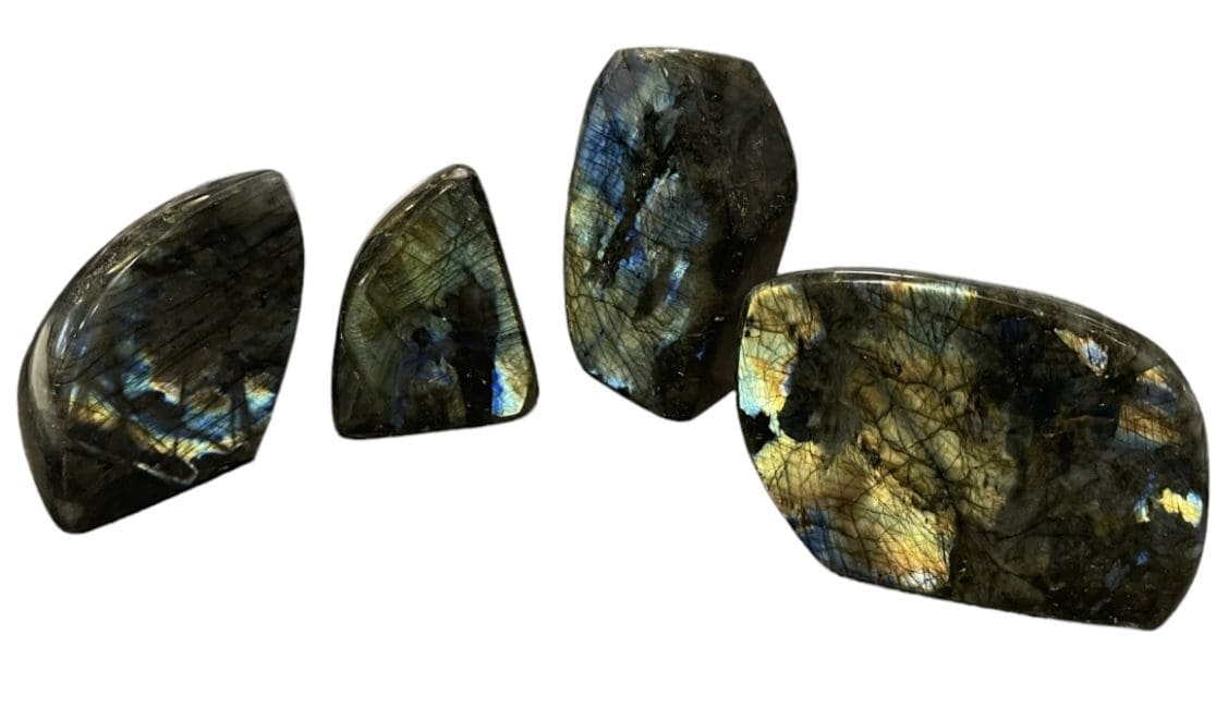 4 blocchi di labradorite lucidati da 1.500 kg