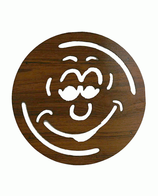 Cartello magnetico in legno con faccina sorridente da 18 cm per HMD999
