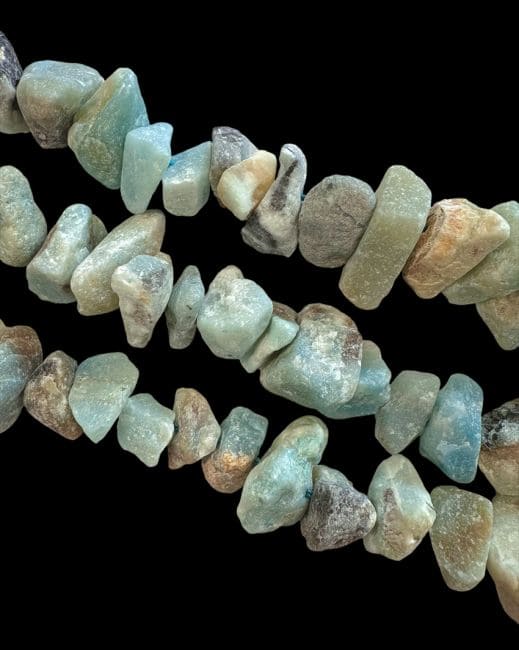 Amazonite A Rough Stones 13-20mm su un filo di 40cm