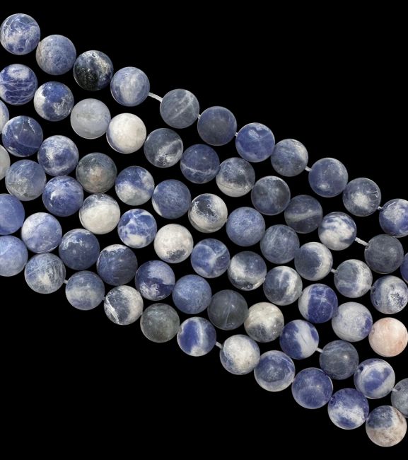 Perle di sodalite opache da 6 mm su un filo da 40 cm