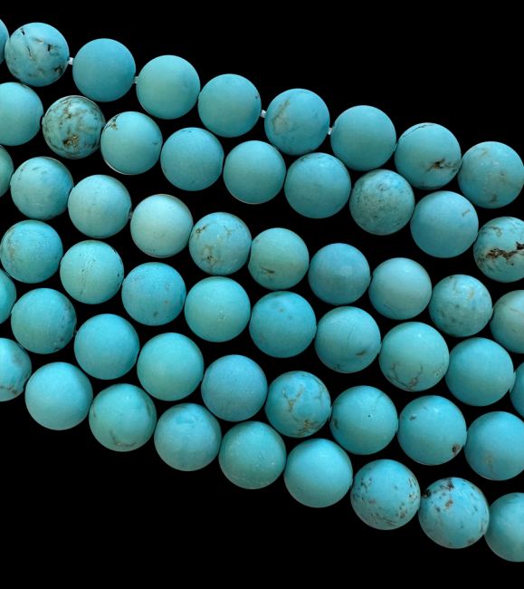 Turquénite Howlite naturale tinto Perle opache di 6 mm su un filo di 40 cm