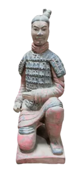 Statua antica colorata di arciere inginocchiato in terracotta 22 cm