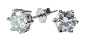 Orecchini solitari rotondi in argento 925 con moissanite sfaccettata AA 5 mm