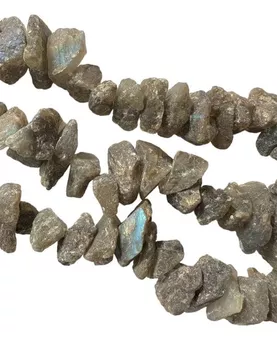 Labradorite A pietre grezze 13-20 mm su un filo di 40 cm