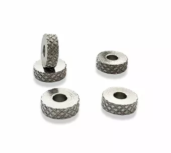 Perline con ciondolo distanziatore rondelle striato in acciaio inossidabile color argento, 6 mm x 50