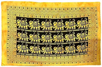 Arazzo rettangolare giallo di 8 elefanti