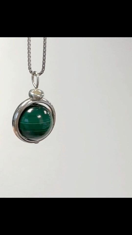 Collana in argento 925 con pendente a sfera in Malachite AA da 10 mm