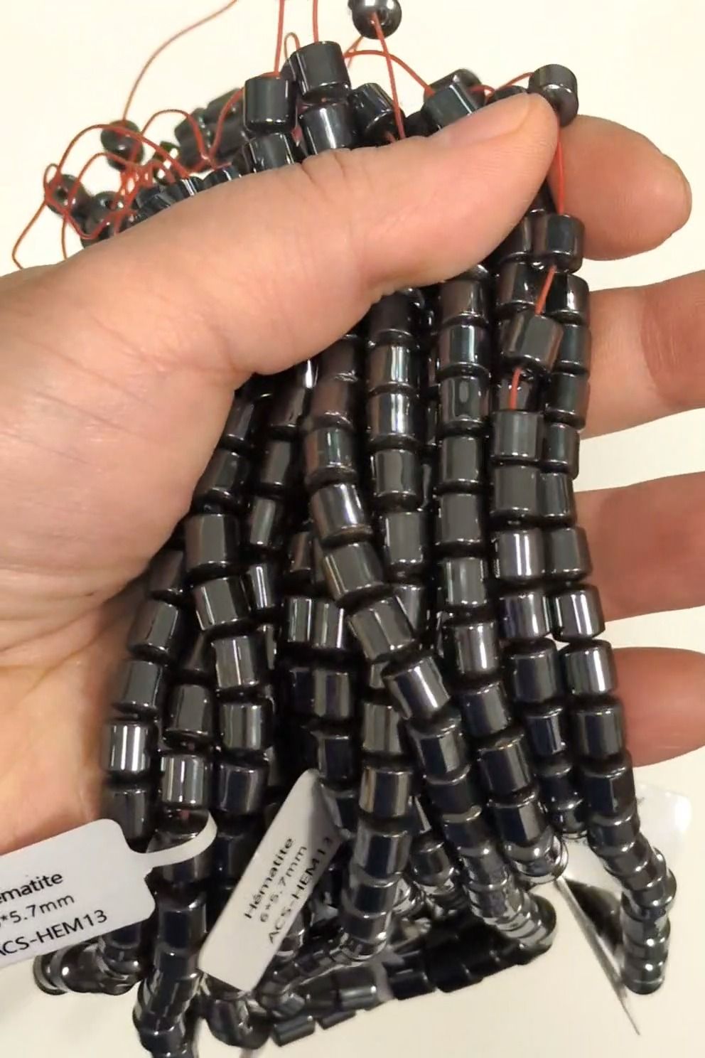 Perline distanziatrici cilindriche in ematite naturale – 6×5,7 mm