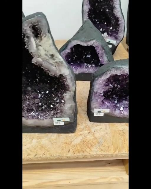 Geode di ametista cattedrale AA 3,3 kg